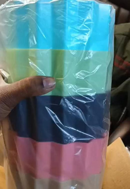 Cammy Plastic Star Flowerpots with Tray Multicolor Set of 5 Piece